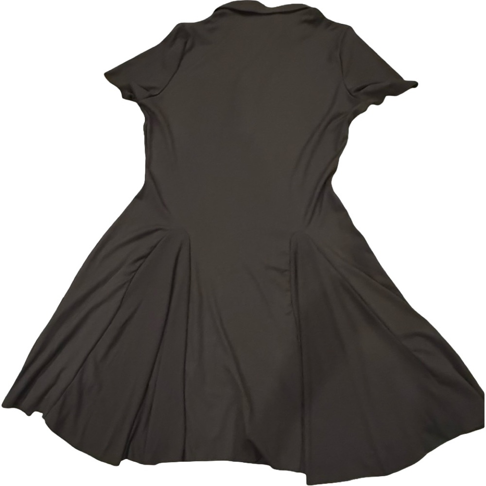 Elegant Black Ribbed Dress - Picture 3 of 8